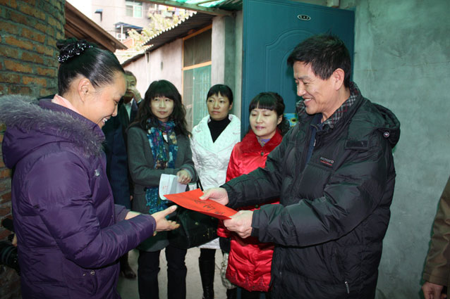 重庆人口福利基金会_中国人口福利基金会赵炳礼理事长主持会议-中国人口新闻(3)