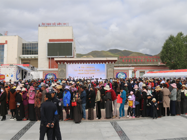 称多县义诊活动现场.png
